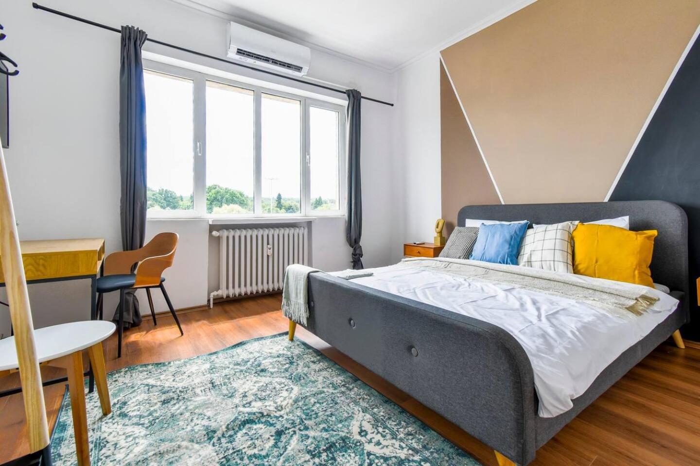 Super Fresh! 3Bdr Apartment In Sofia Center'S Artistic Area Exteriör bild